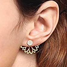 Load image into Gallery viewer, Hot Crystal Flower Stud Earrings for Women Fashion Jewelry Gold Silver Rhinestones Earrings Gift for Party and Best Friend