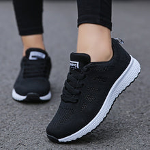 Carica l'immagine nel visualizzatore di Gallery, Women Casual Shoes Fashion Breathable Walking Mesh Flat Shoes Sneakers Women 2020 Gym Vulcanized Shoes White Female Footwear