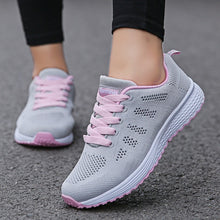 Carica l'immagine nel visualizzatore di Gallery, Women Casual Shoes Fashion Breathable Walking Mesh Flat Shoes Sneakers Women 2020 Gym Vulcanized Shoes White Female Footwear