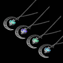 Lataa kuva Galleria-katseluun, Glowing Stone Necklace For Party Event
