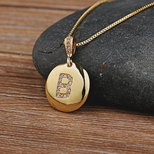 Cargar imagen en el visor de la galería, Top Quality Initial Letter Necklace Gold 26 Letters | Charm Necklaces Pendants
