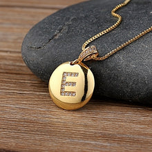 Cargar imagen en el visor de la galería, Top Quality Initial Letter Necklace Gold 26 Letters | Charm Necklaces Pendants
