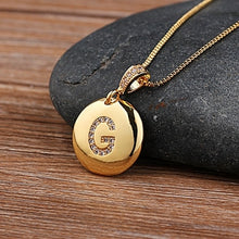 Cargar imagen en el visor de la galería, Top Quality Initial Letter Necklace Gold 26 Letters | Charm Necklaces Pendants
