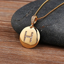 Cargar imagen en el visor de la galería, Top Quality Initial Letter Necklace Gold 26 Letters | Charm Necklaces Pendants
