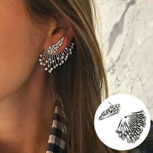 Indlæs billede til gallerivisning Hot Crystal Flower Stud Earrings for Women Fashion Jewelry Gold Silver Rhinestones Earrings Gift for Party and Best Friend
