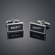 Cargar imagen en el visor de la galería, New Arrive Shirt Cufflinks Festival Christmas Cuff Links For Wedding Party FashionWooden/Knot/Dragon Men Sleeve Shirt Cufflinks
