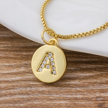 Carica l&#39;immagine nel visualizzatore di Gallery, Hot Sale Wholesale Women Girls Gold Initial 26 Letters Necklace Long Charm Personal Necklace Pendants Copper CZ Jewelry
