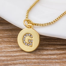 Carica l&#39;immagine nel visualizzatore di Gallery, Hot Sale Wholesale Women Girls Gold Initial 26 Letters Necklace Long Charm Personal Necklace Pendants Copper CZ Jewelry
