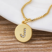 Carica l&#39;immagine nel visualizzatore di Gallery, Hot Sale Wholesale Women Girls Gold Initial 26 Letters Necklace Long Charm Personal Necklace Pendants Copper CZ Jewelry
