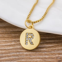 Carica l&#39;immagine nel visualizzatore di Gallery, Hot Sale Wholesale Women Girls Gold Initial 26 Letters Necklace Long Charm Personal Necklace Pendants Copper CZ Jewelry
