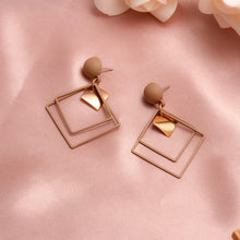 Load image into Gallery viewer, New Fashion Round Dangle Drop Korean Earrings For Women | Geometric Round Heart Gold Earring 2020
