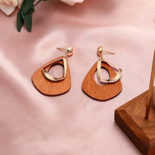 Load image into Gallery viewer, New Fashion Round Dangle Drop Korean Earrings For Women | Geometric Round Heart Gold Earring 2020
