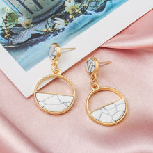 Carica l&#39;immagine nel visualizzatore di Gallery, New Fashion Round Dangle Drop Korean Earrings For Women | Geometric Round Heart Gold Earring 2020
