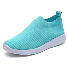 Carica l&#39;immagine nel visualizzatore di Gallery, Women Shoes Plus Size Sneakers Women Breathable Mesh Sports Shoes Female Slip On Platform Sneakers White Knit Sock Shoes Casual
