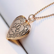 Indlæs billede til gallerivisning New Fashion Locket Necklace With Dog Paw Print
