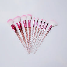 Carica l&#39;immagine nel visualizzatore di Gallery, Unicorn Crystal Handle Foundation Brushes
