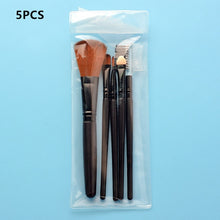 Carica l&#39;immagine nel visualizzatore di Gallery, Unicorn Crystal Handle Foundation Brushes
